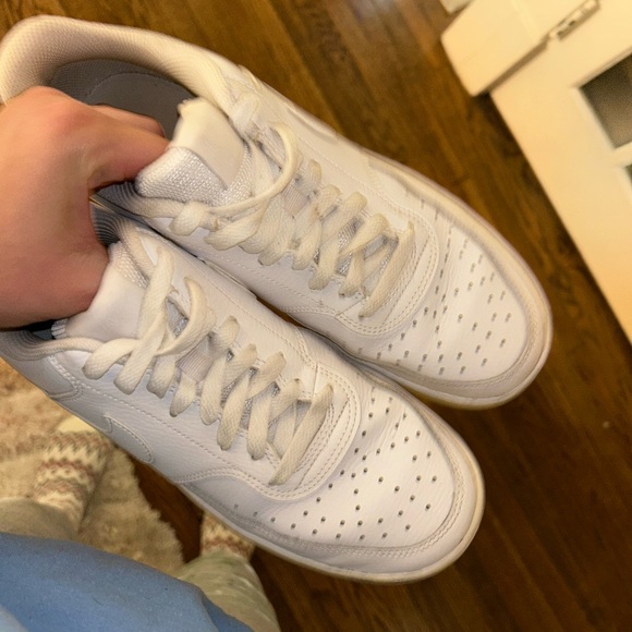 NIKE WHITE AIR FORCE SIZE 8.5men/10 women - Picture 4 of 7